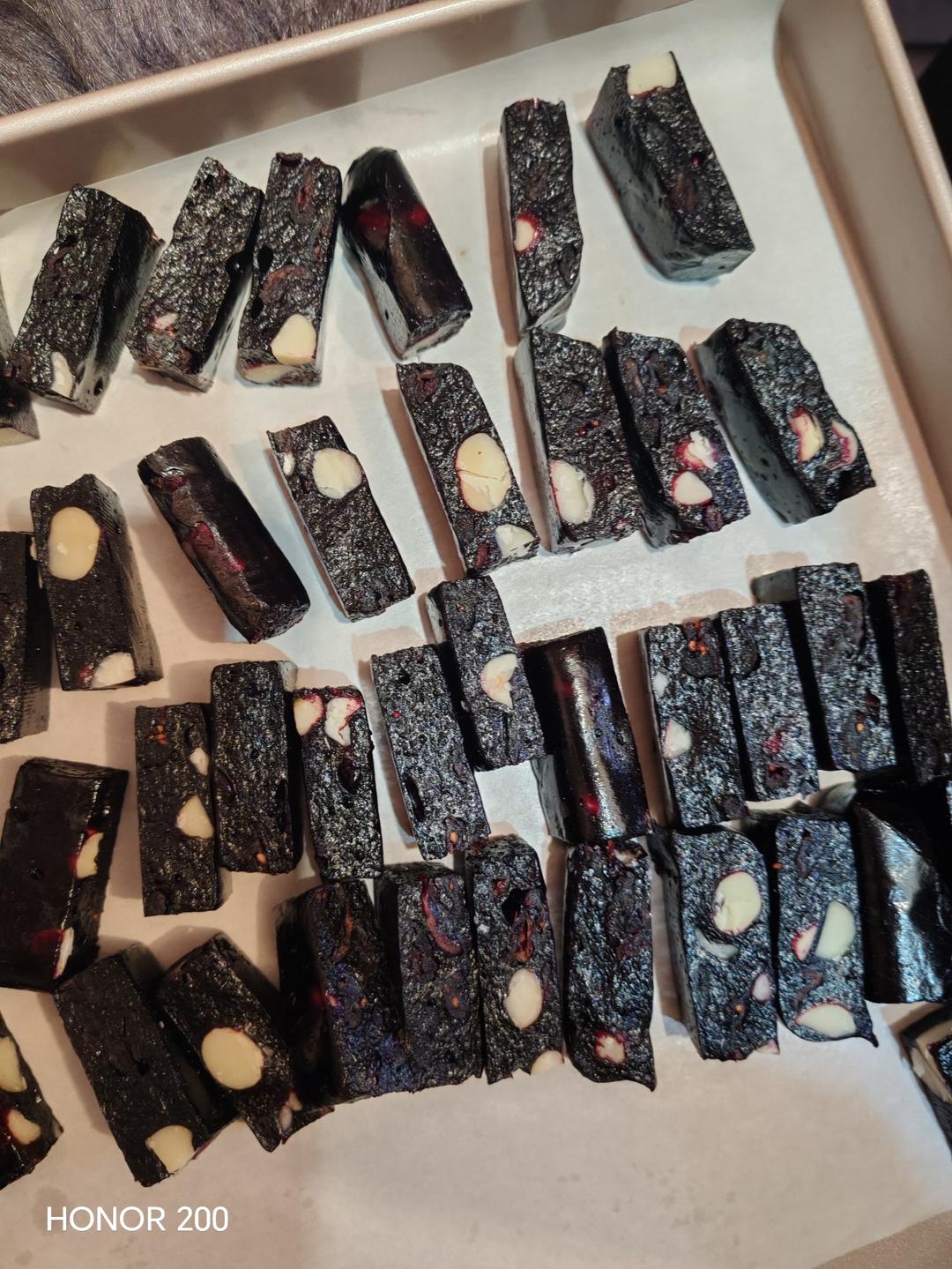 《Tinrry+》夏威夷果莓莓软糖，成功率99.9%