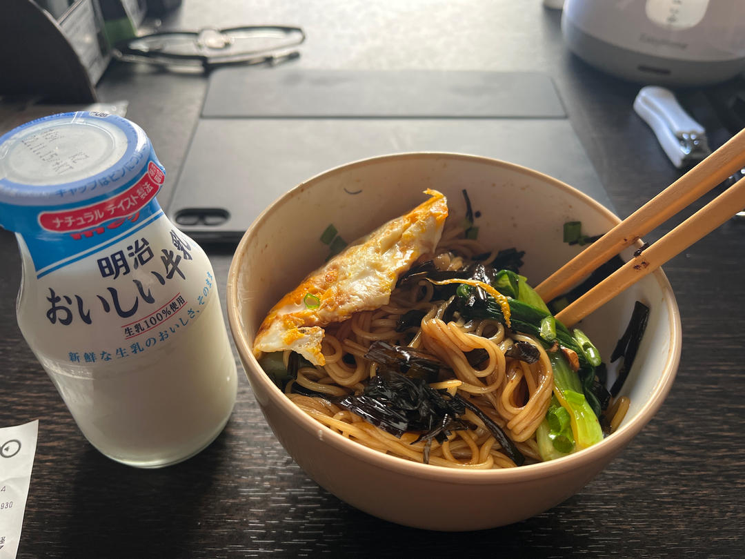 10分钟搞定的一碗葱油拌面