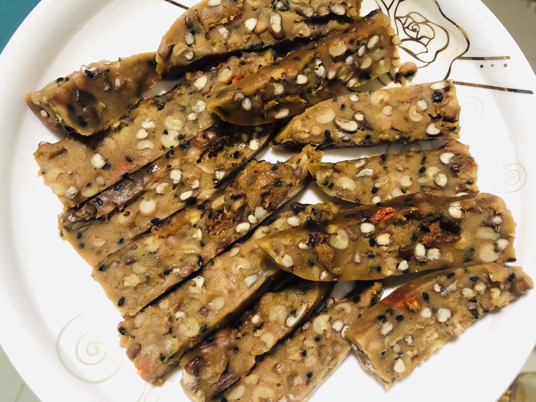 茯苓红豆薏仁糕