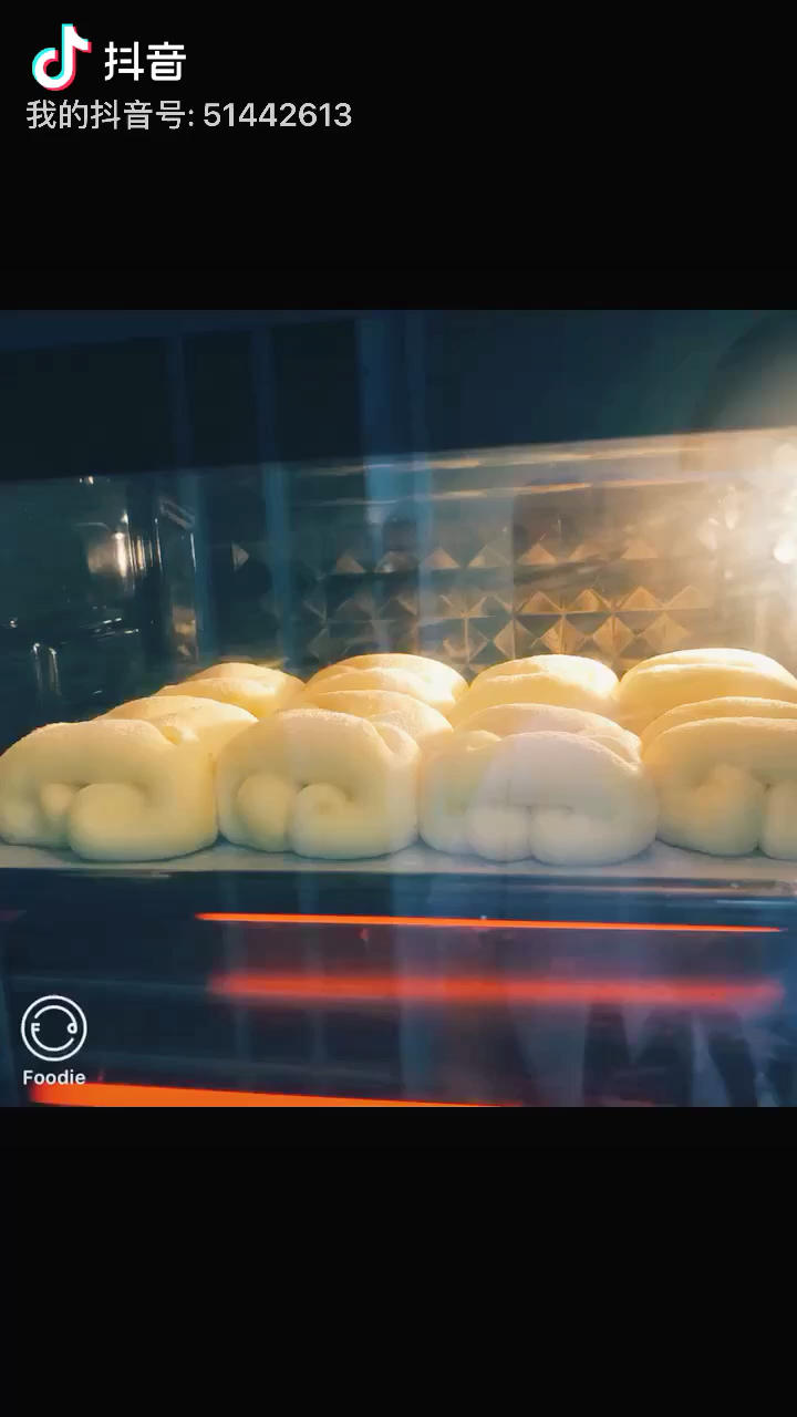 奶香芝士云朵面包