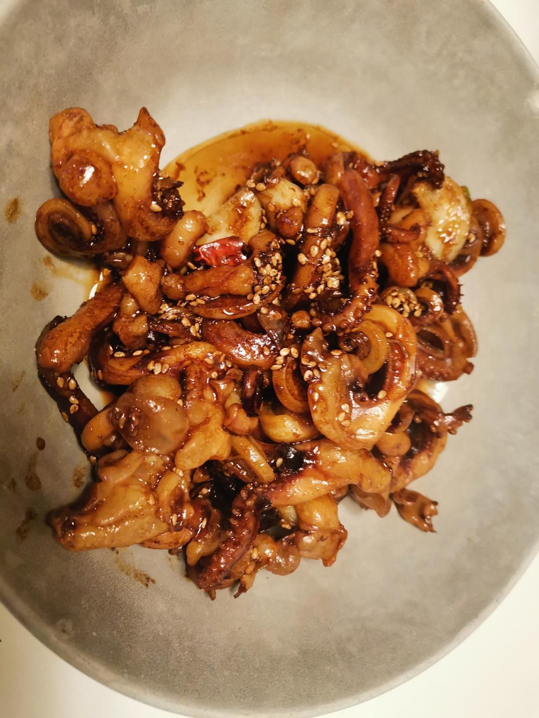 年年有鱼 香辣孜然鱿鱼须