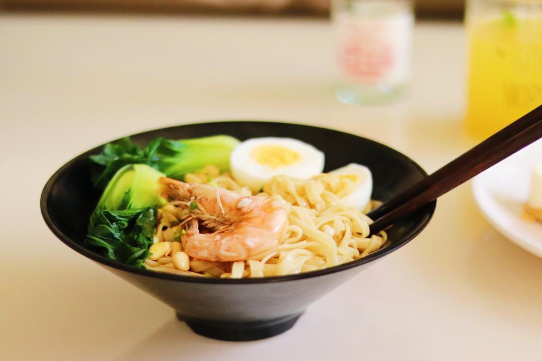 衣袋呆呆做的咖喱虾面