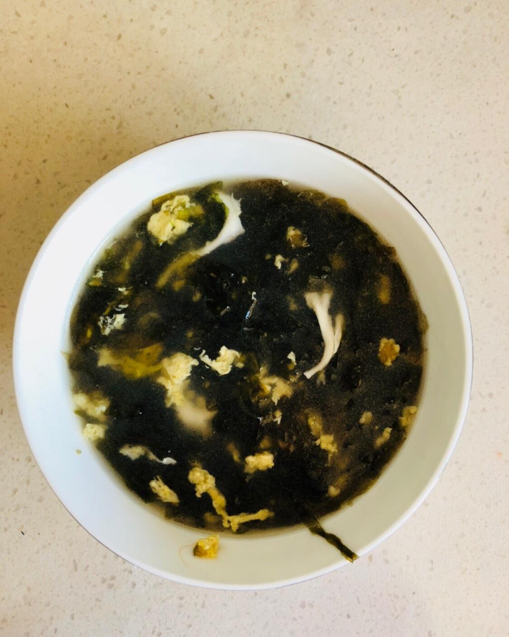 屁屁猪21做的紫菜蛋花汤