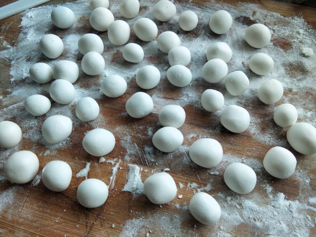 夏日必备之红豆糯米丸子的做法 步骤6