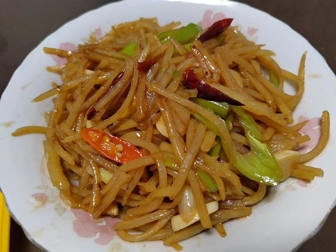 酸辣土豆丝（超级下饭）