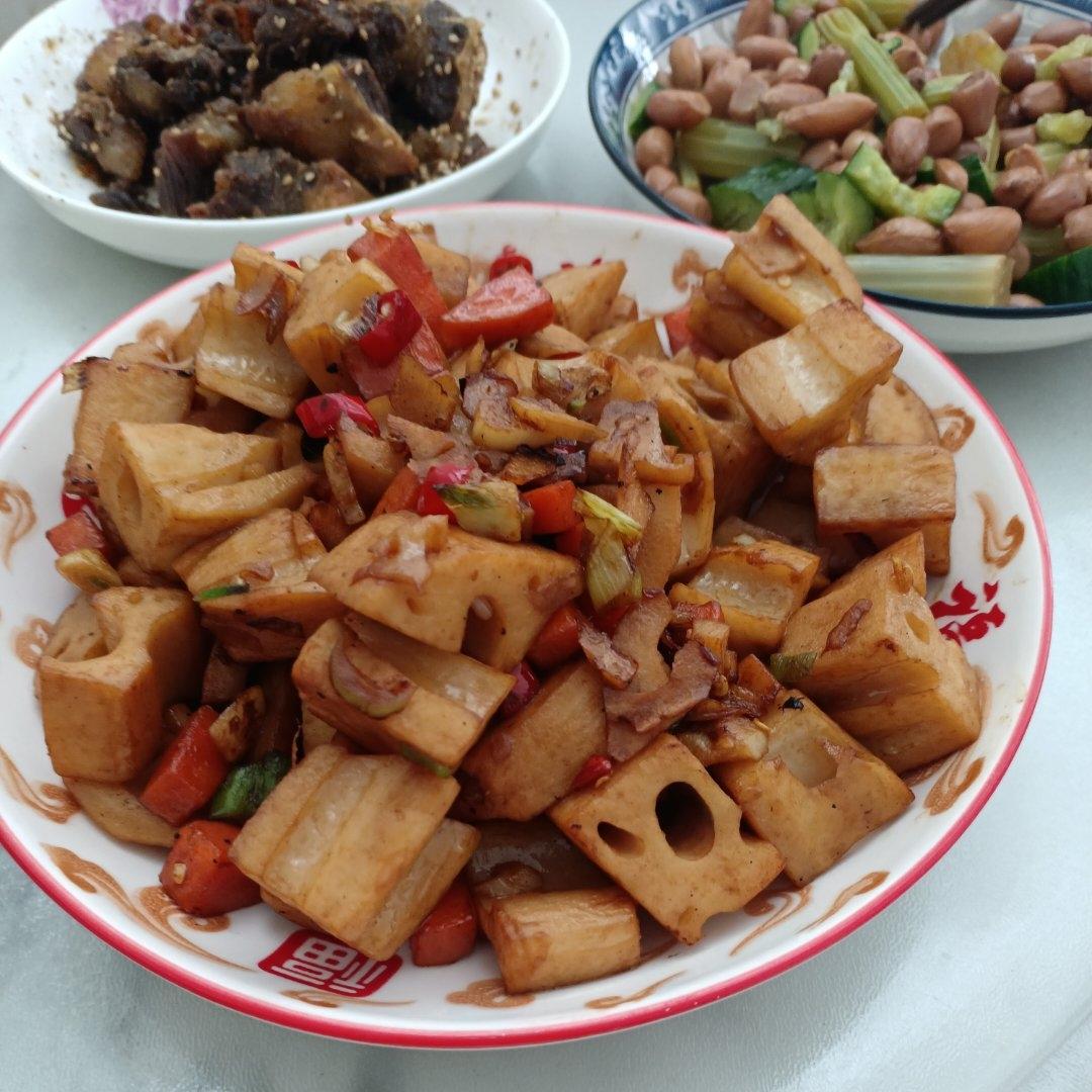 Joyclad｜隔三差五就想念的家常小炒藕丁