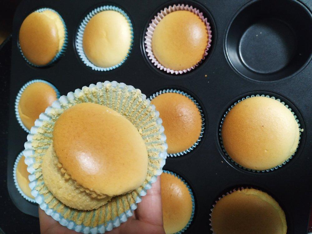 不开裂不回缩❗️细腻软绵❗️炼乳纸杯蛋糕