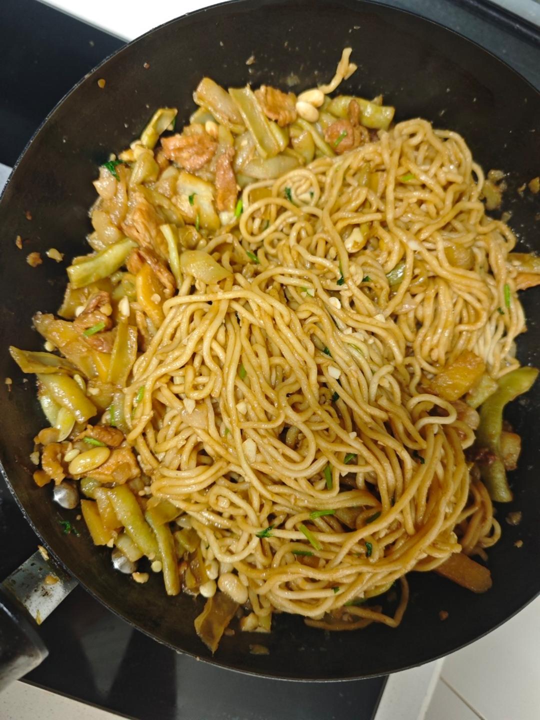 芸豆焖面（附万能的腌肉不老的办法）