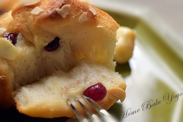 日式香浓炼乳面包