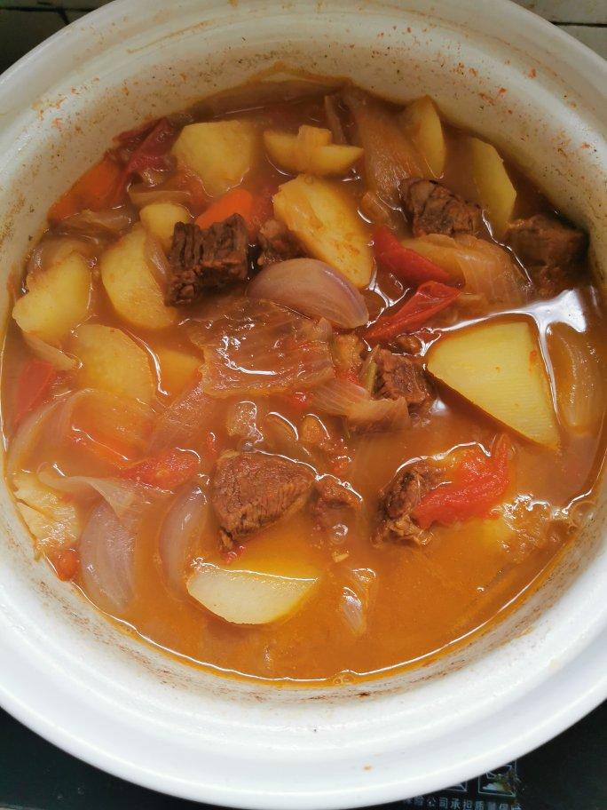 番茄土豆炖牛腩