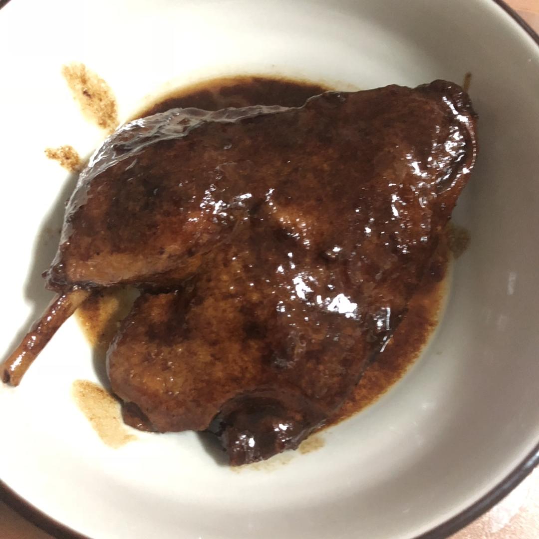 酱烧鸭腿