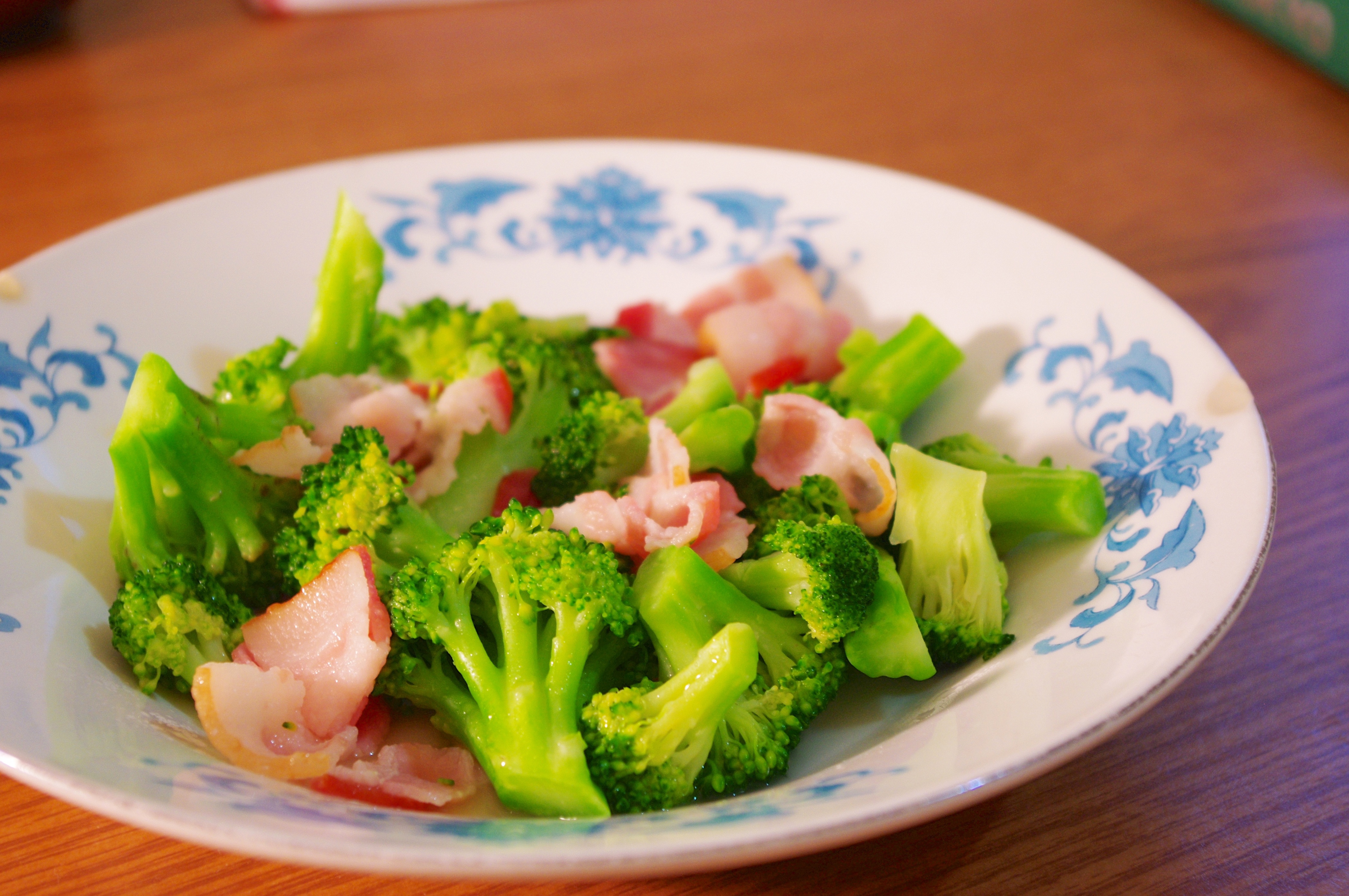 amyue做的培根西兰花