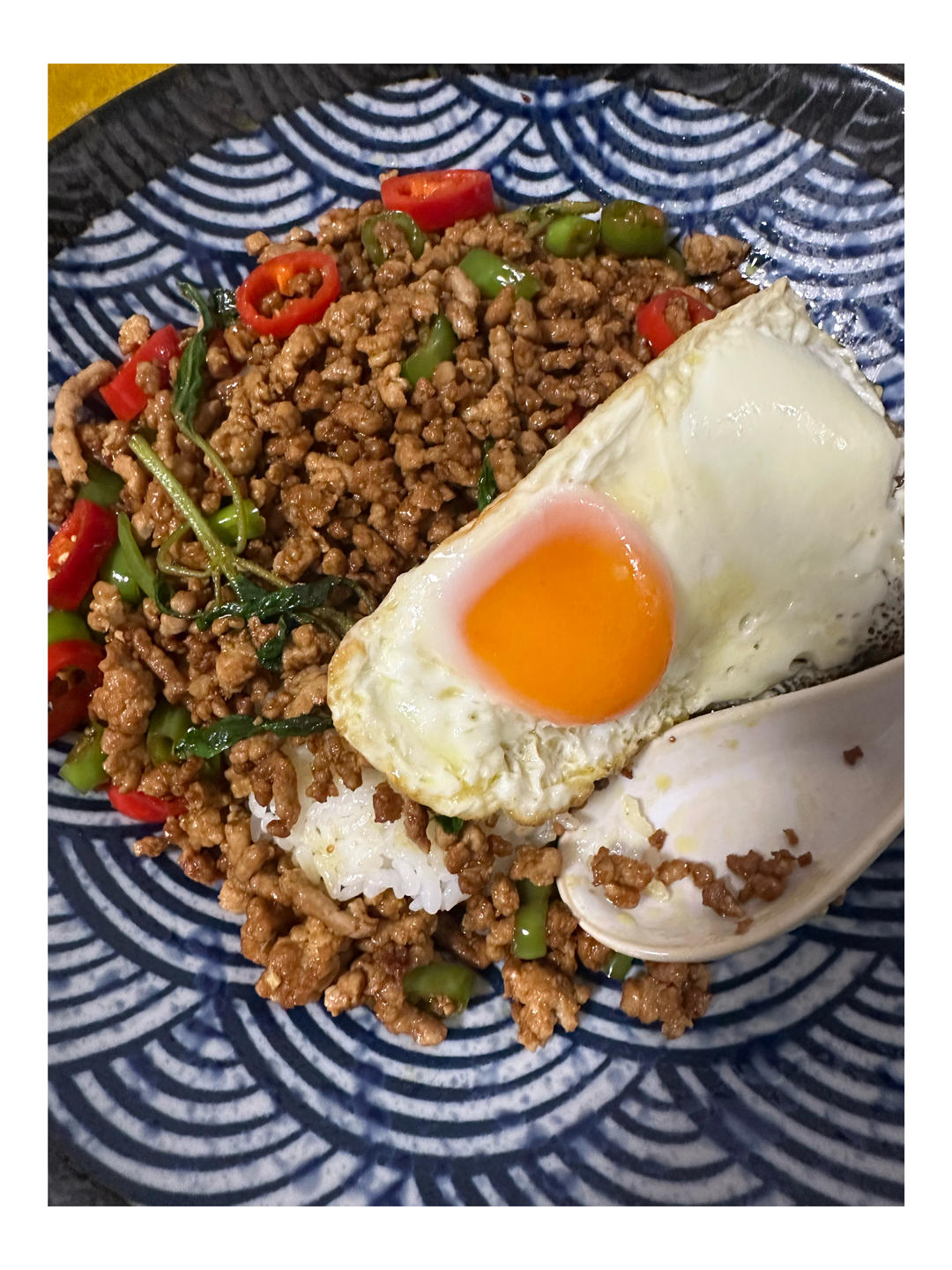 泰国第一下饭菜-泰式打抛猪肉饭（九层塔版）