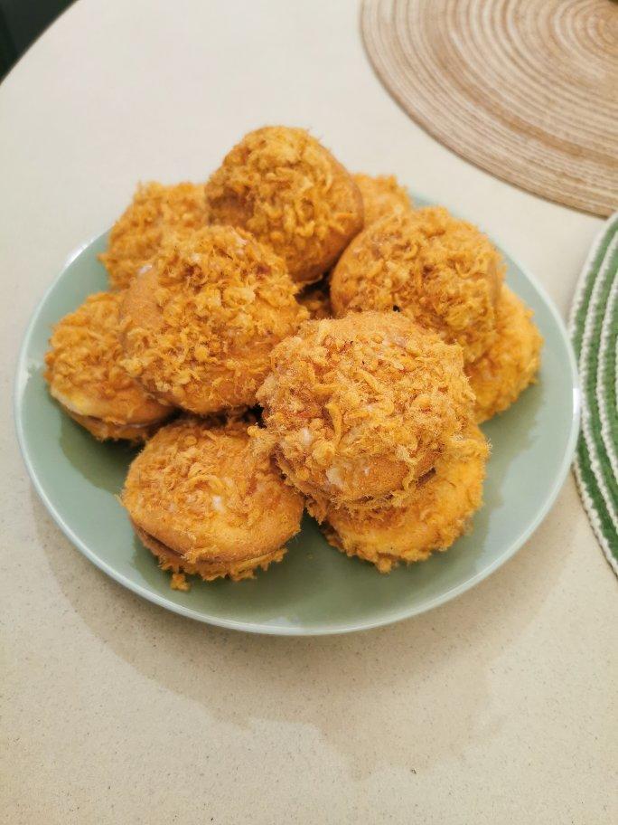 咸香松软的肉松小贝