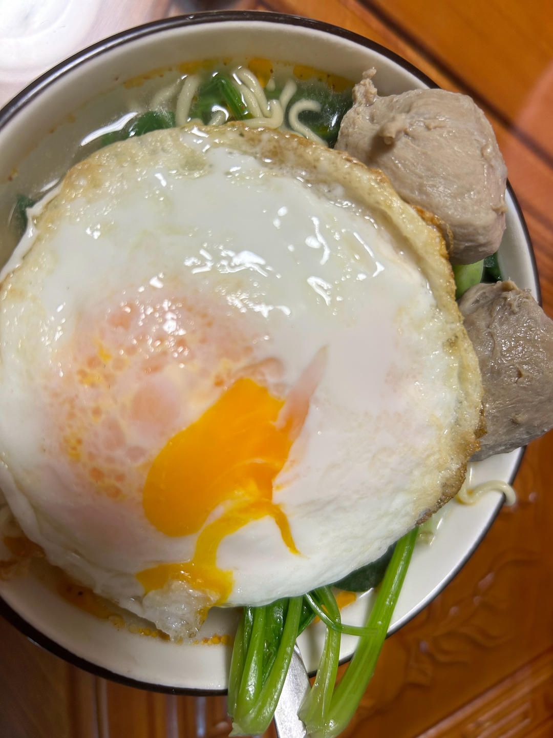 🔥好吃到一滴汤汁都不能放过～酸汤泡面