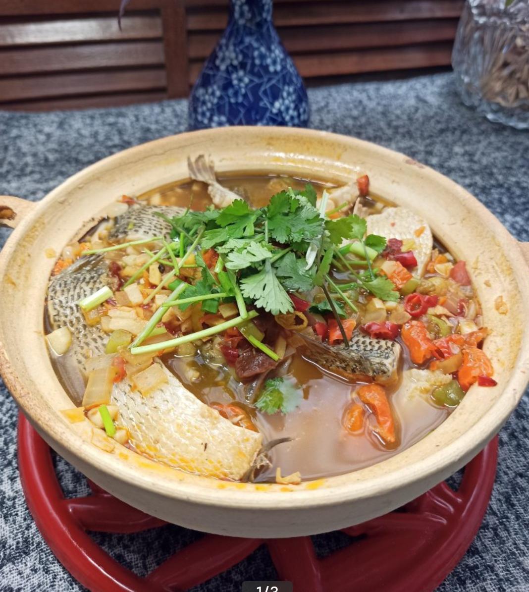 熬夜滋补｜鱼头豆腐煲