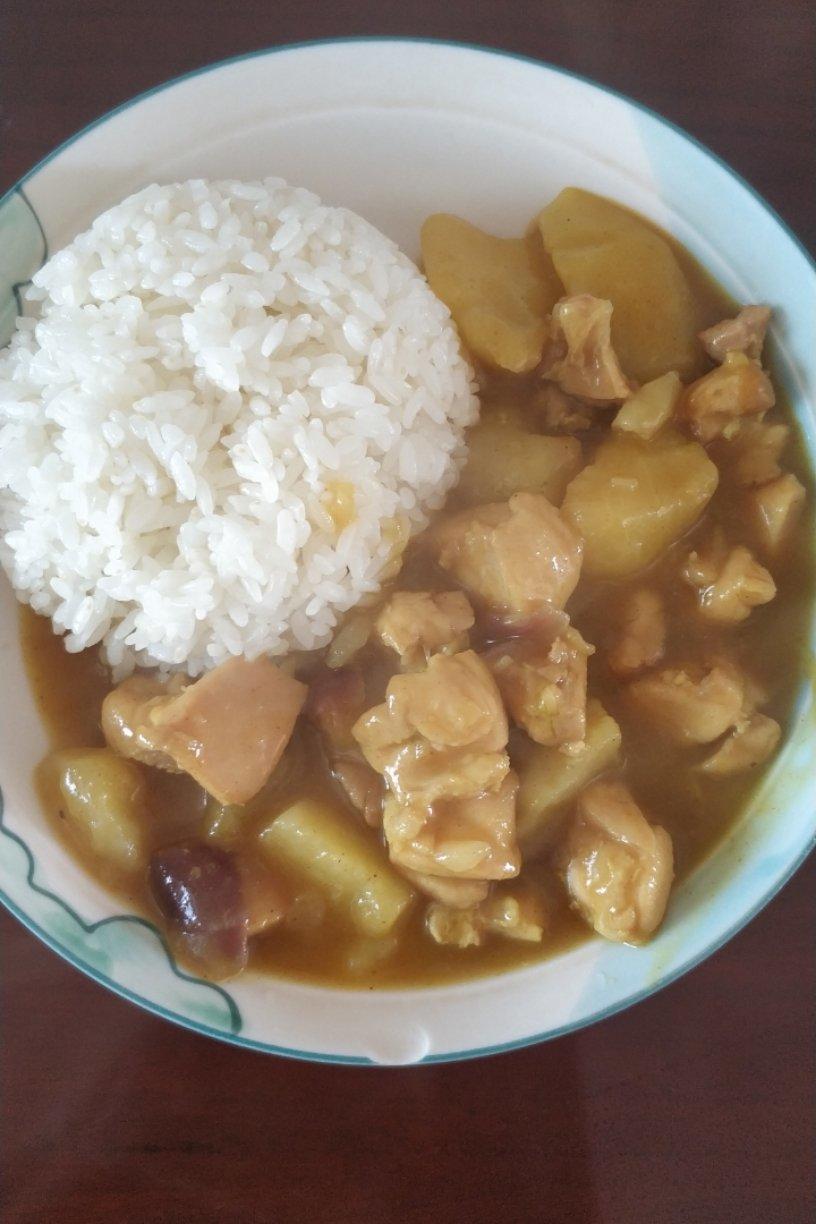 咖喱鸡肉饭