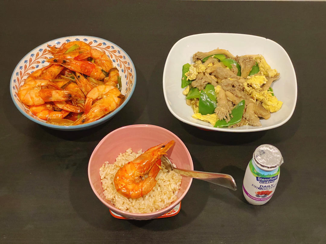 平菇青椒炒鸡蛋 好吃又营养的超快手家常菜