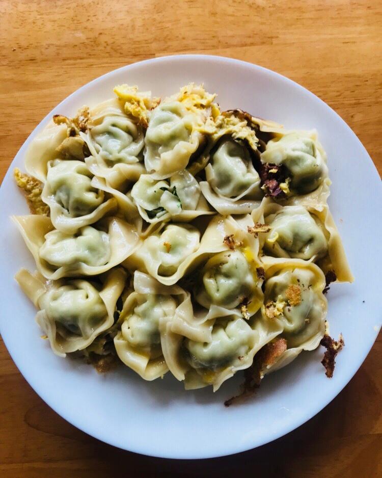 抱蛋煎馄饨