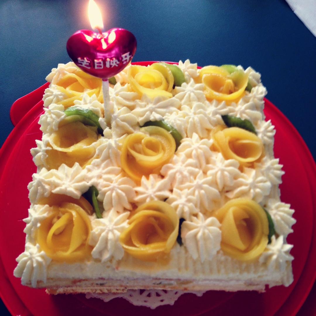 方形水果夹层蛋糕