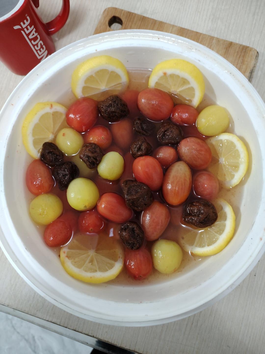 年夜饭餐桌解腻小甜品|柠檬话梅小番茄