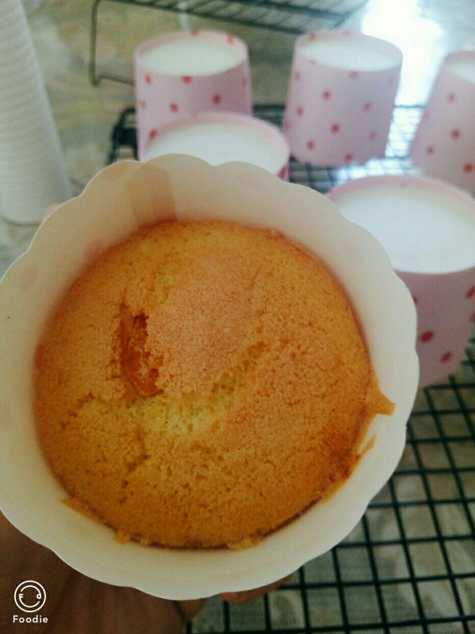 蛋香十足の海绵杯子蛋糕，伴手礼好选择。