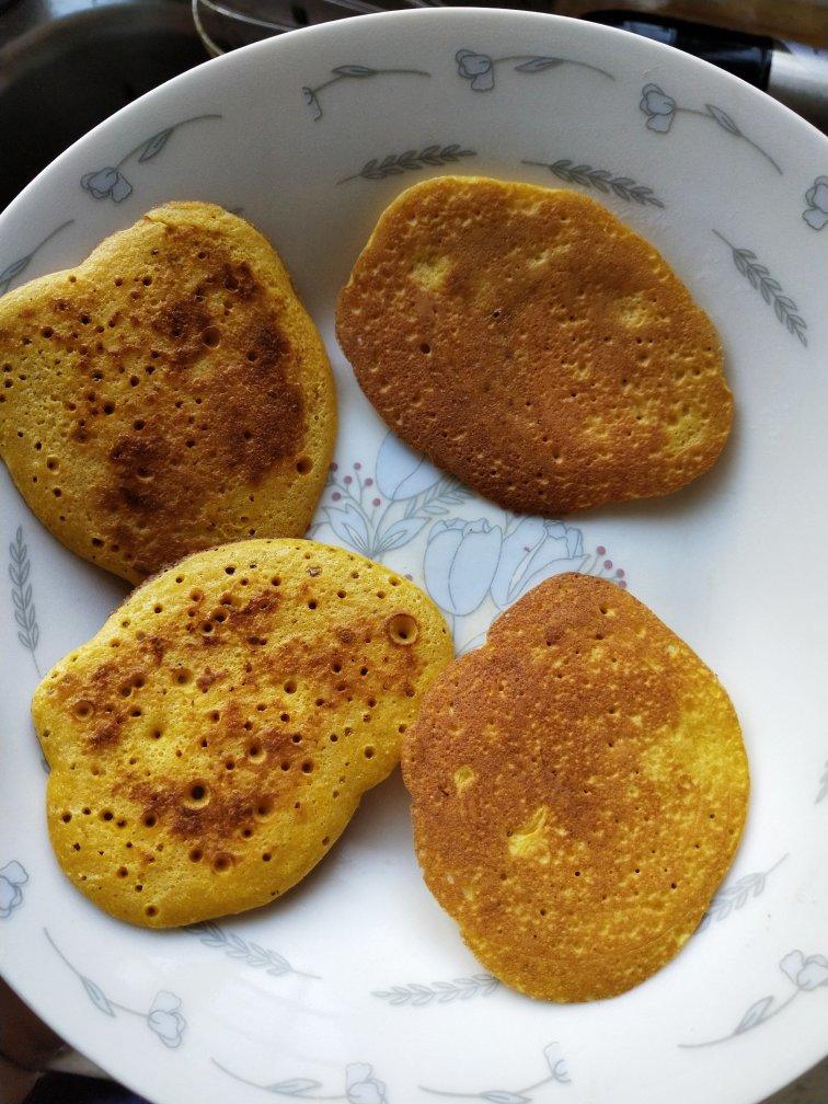 玉米面鸡蛋饼