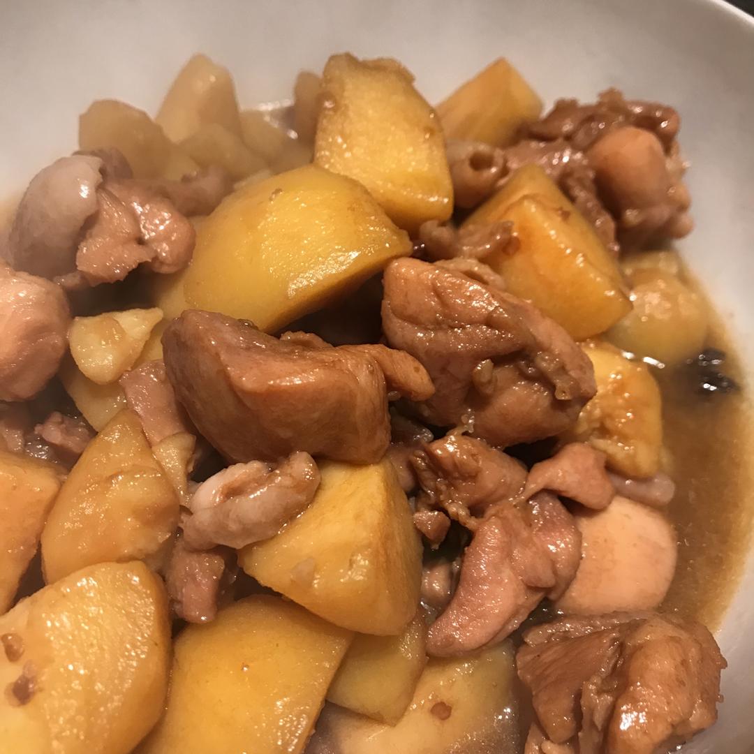 攒人品求毕业模式全开做的红烧鸡块炖土豆