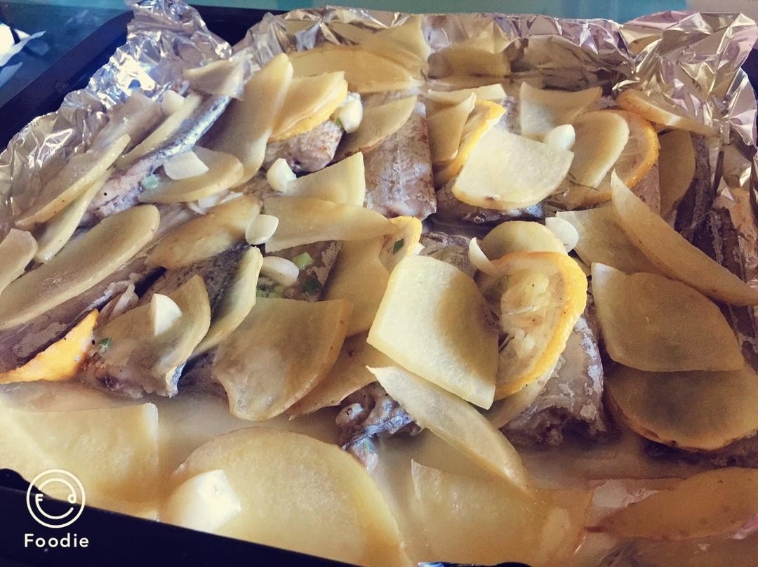 口蘑烤南极刀鱼