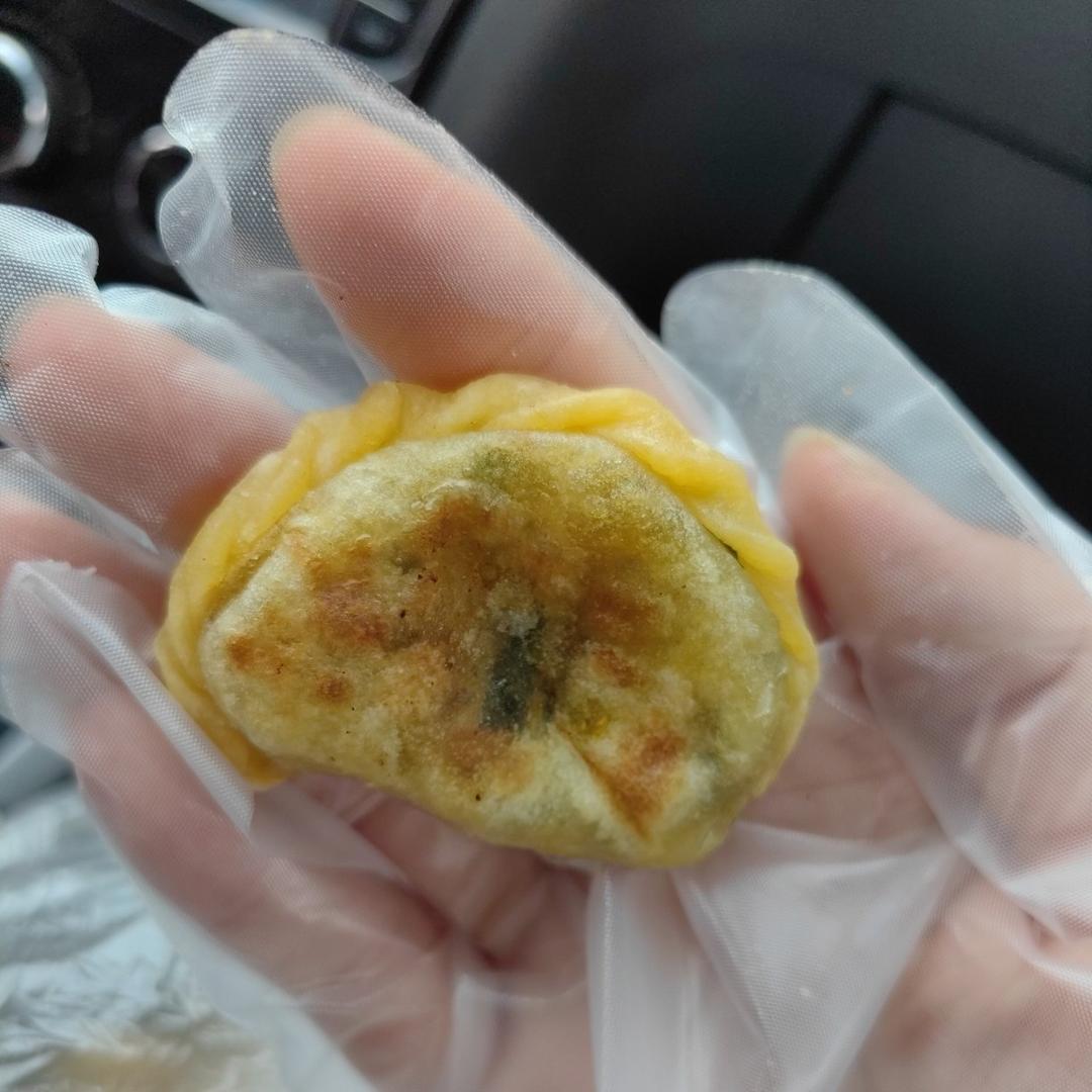 ㊙️烫面韭菜盒子 凉了也不硬 附包成完美半圆的细节视频