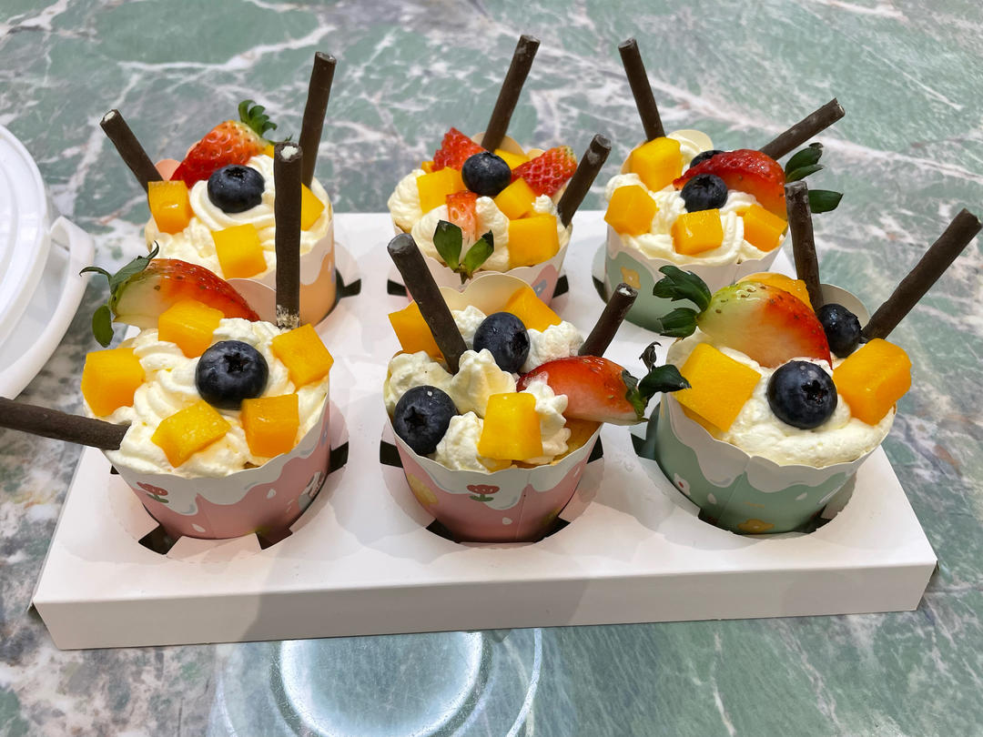 纸杯蛋糕 8寸戚风蛋糕的量