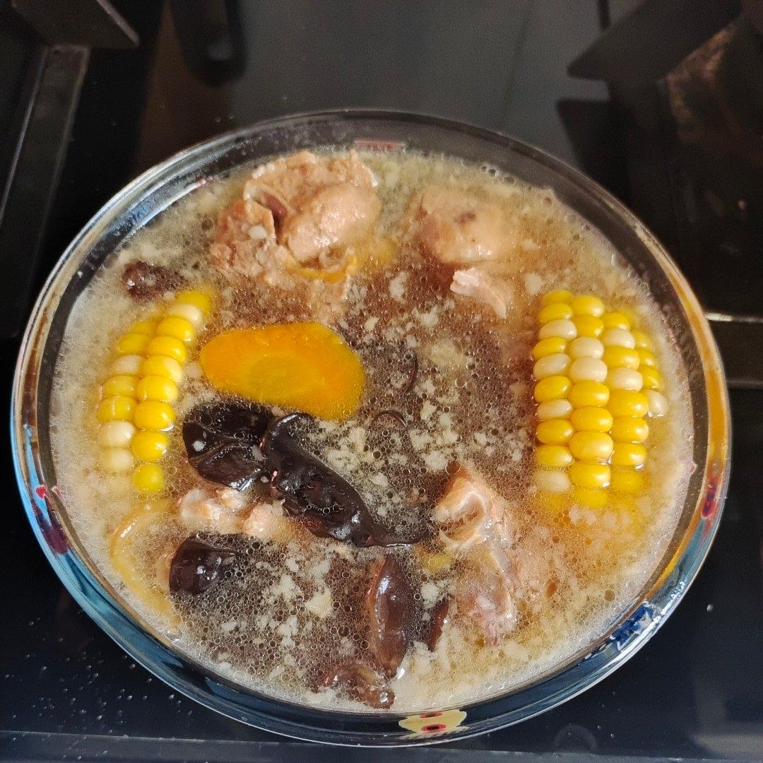 玉米排骨汤