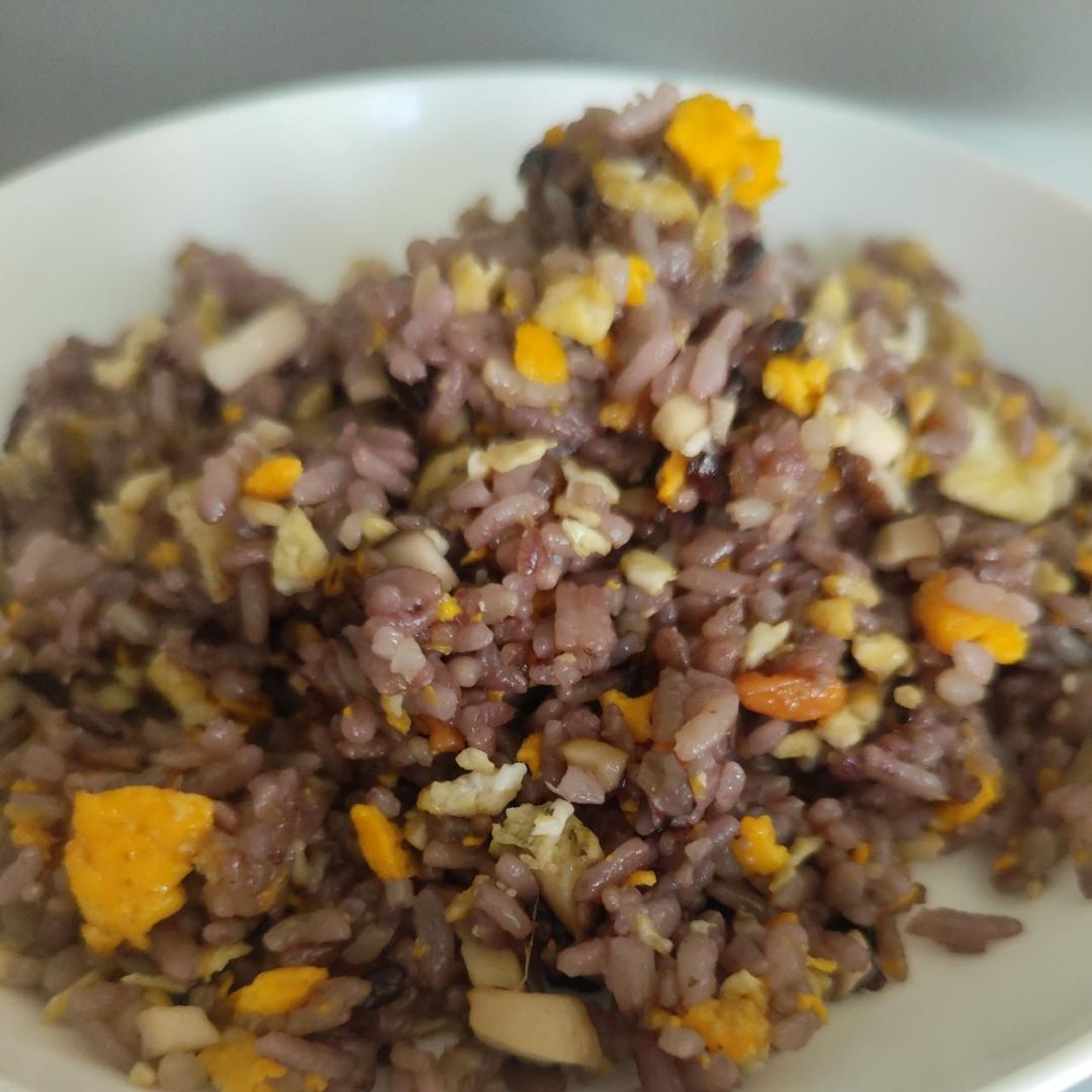 厨师长教你“蛋炒饭”如何做才好吃，答案都在这里面！