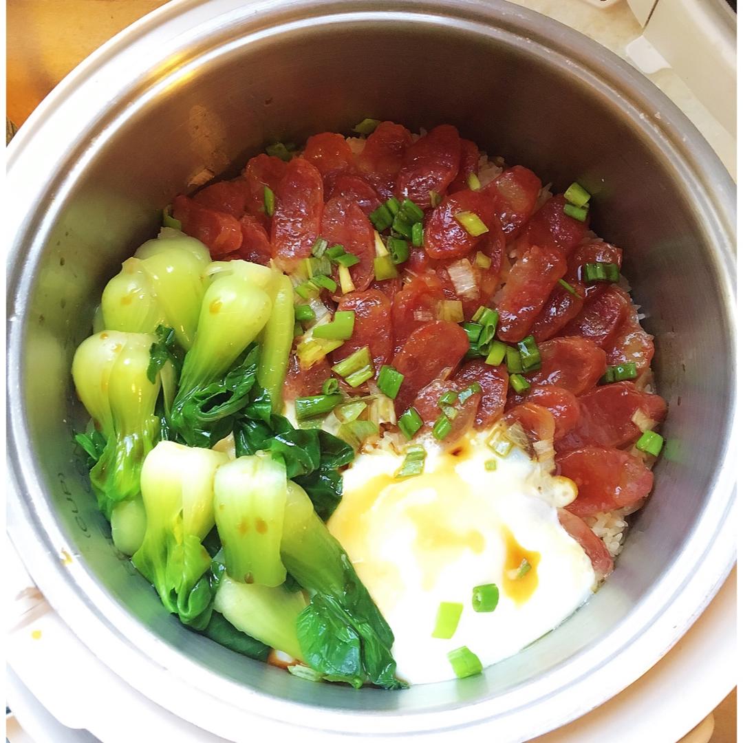 香肠煲仔饭