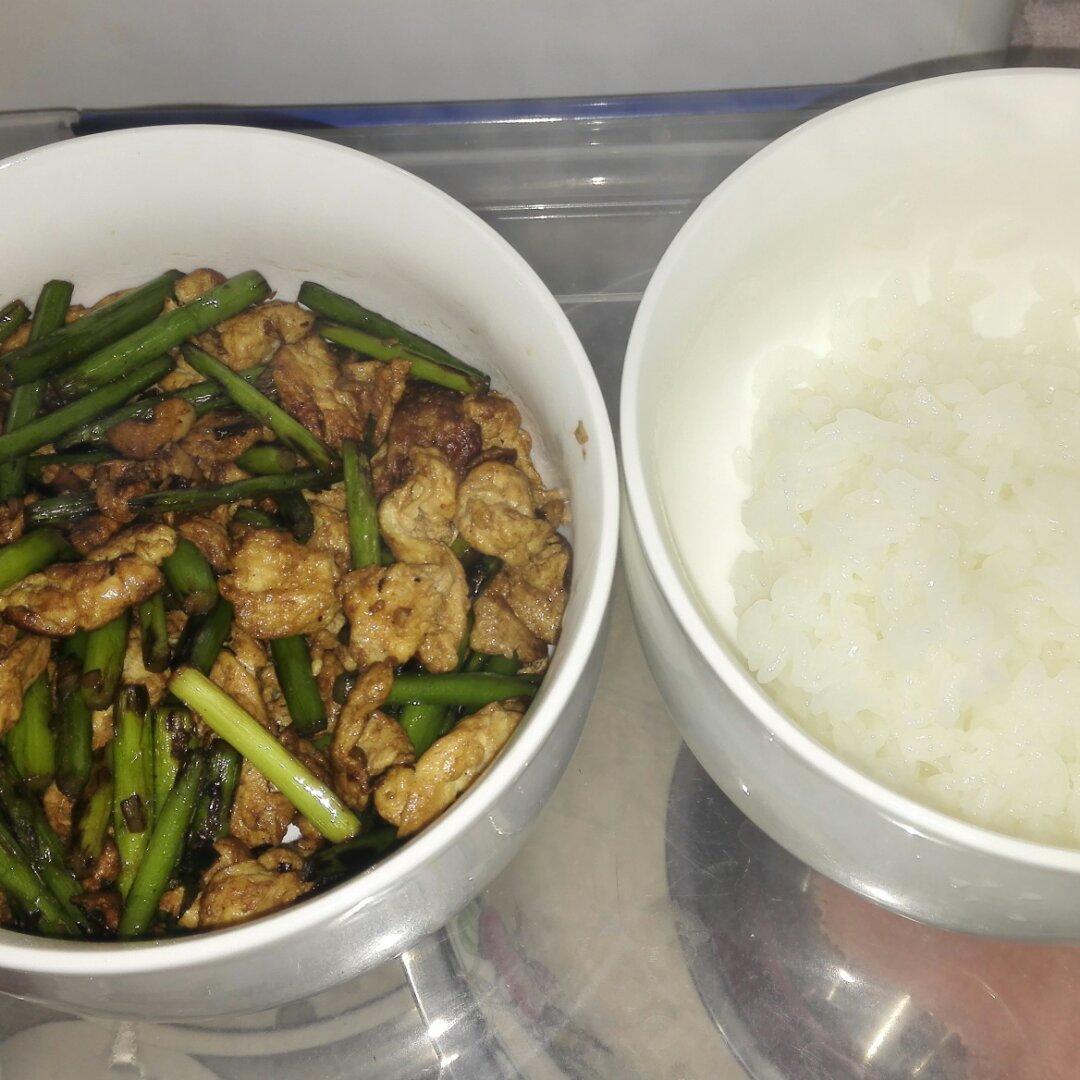 蒜薹炒鸡蛋