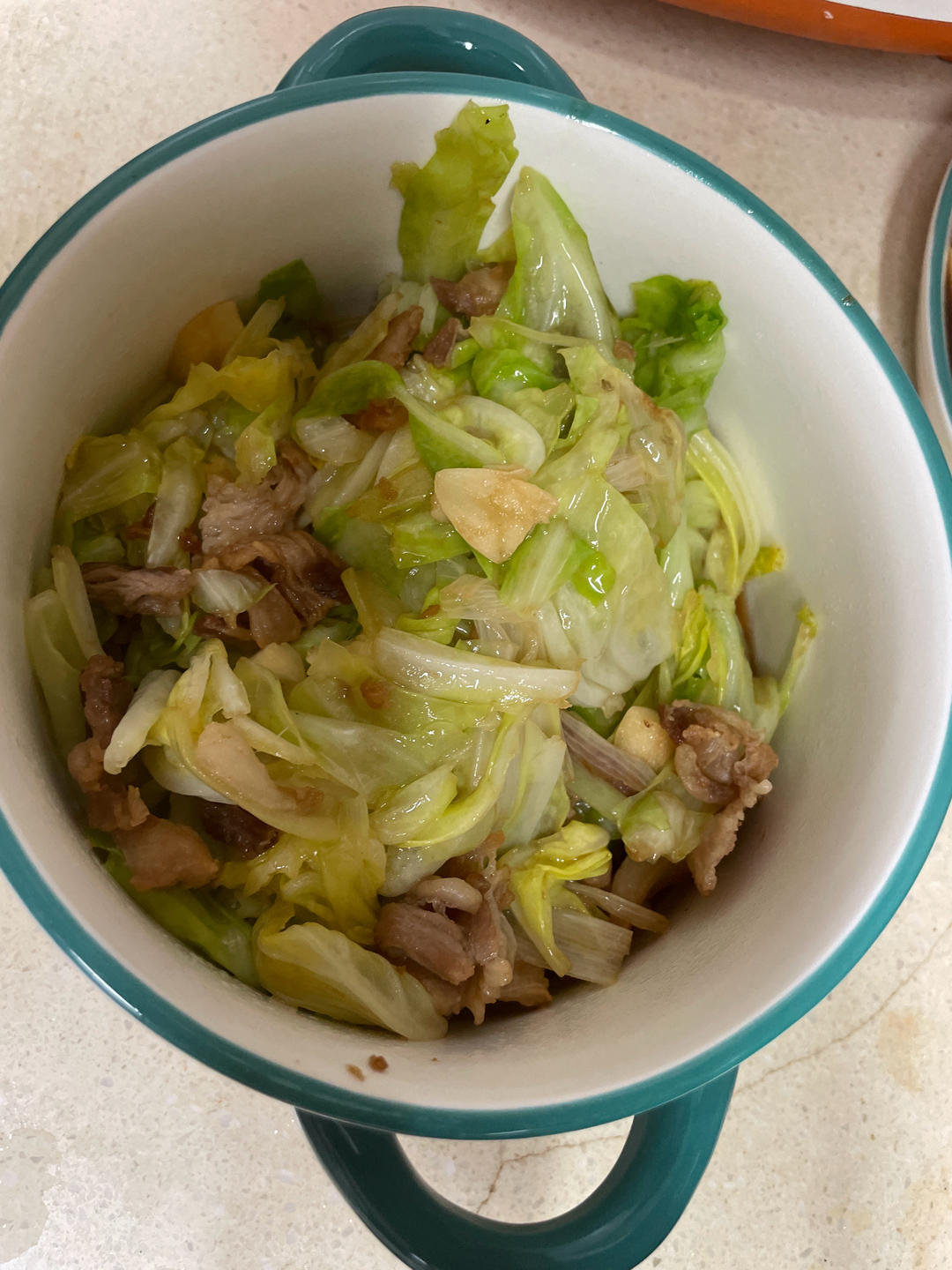 包菜炒肉