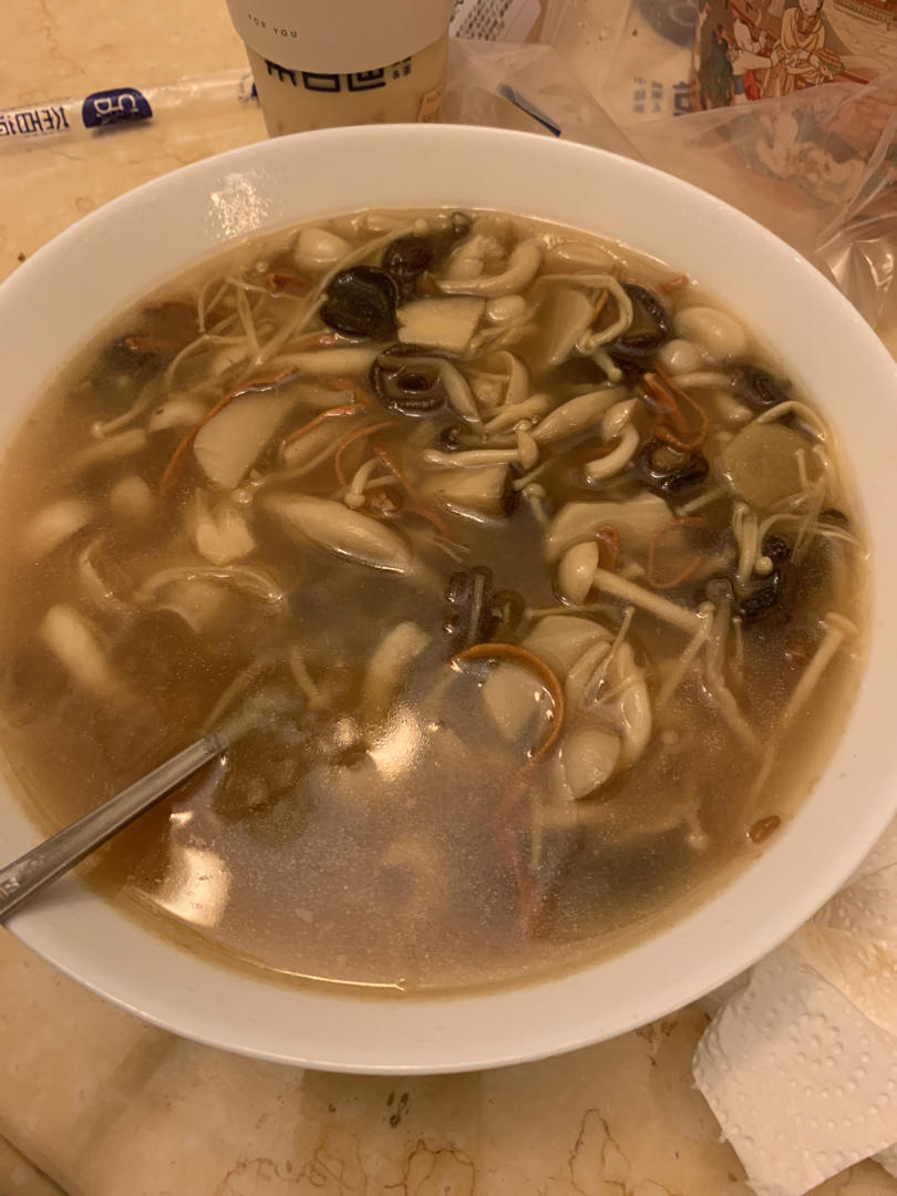 鲜到起飞的菌菇汤！不好喝不要钱！