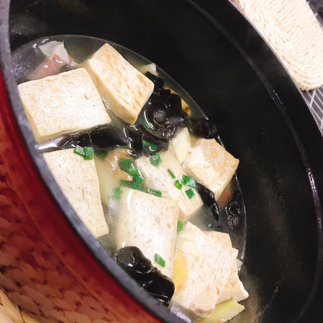叶米米做的有盐卤豆腐时一定要吃的三鲜豆腐煲