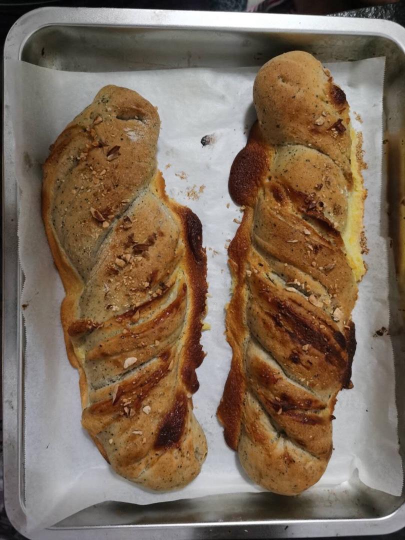 红茶奶酥面包