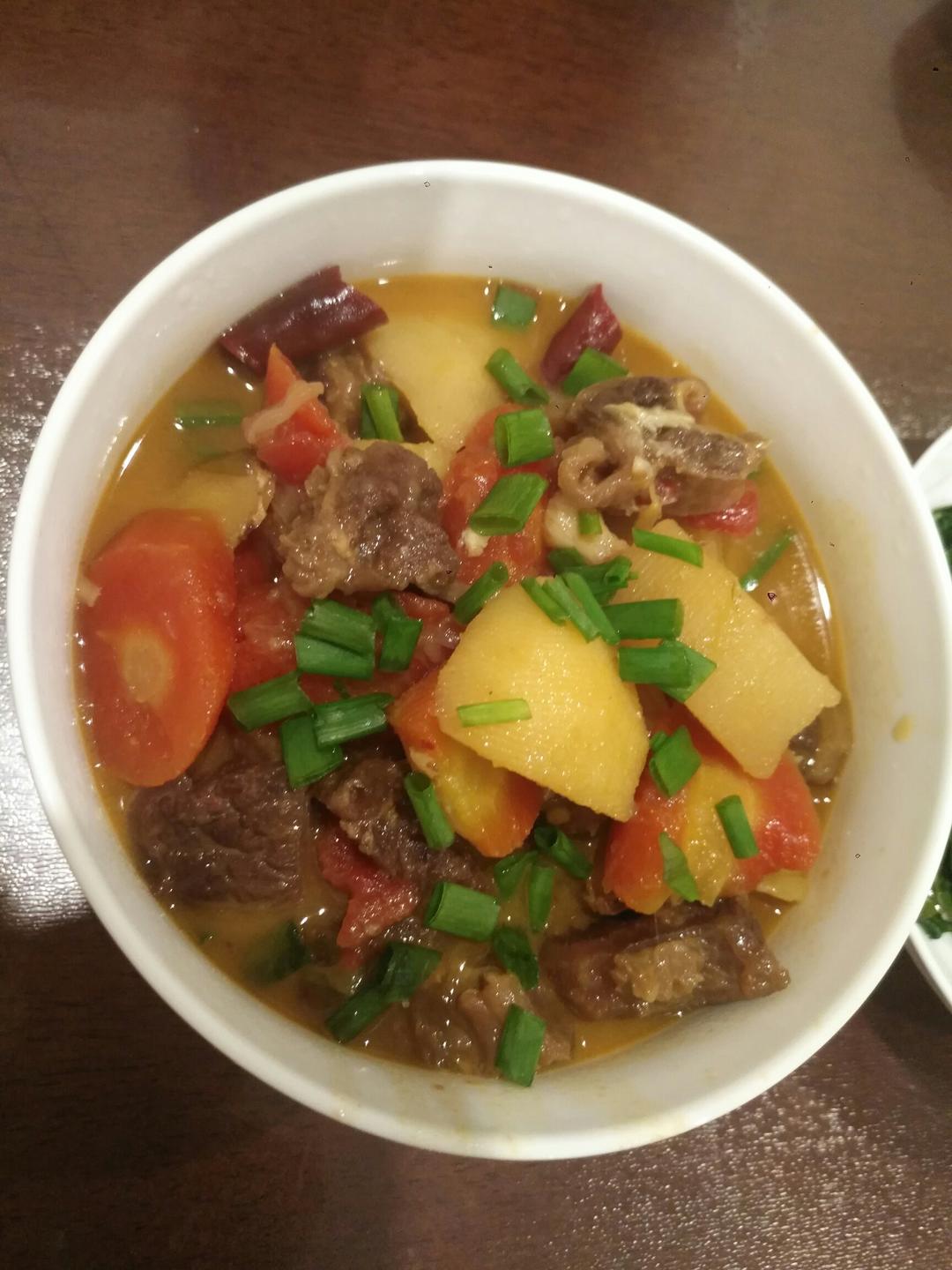 红烧牛肉土豆 （独家秘制）