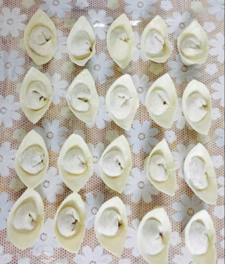 元宝馄饨的包法