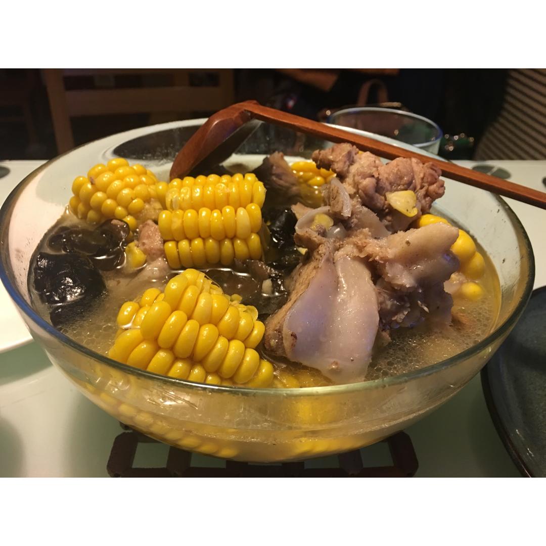玉米排骨汤