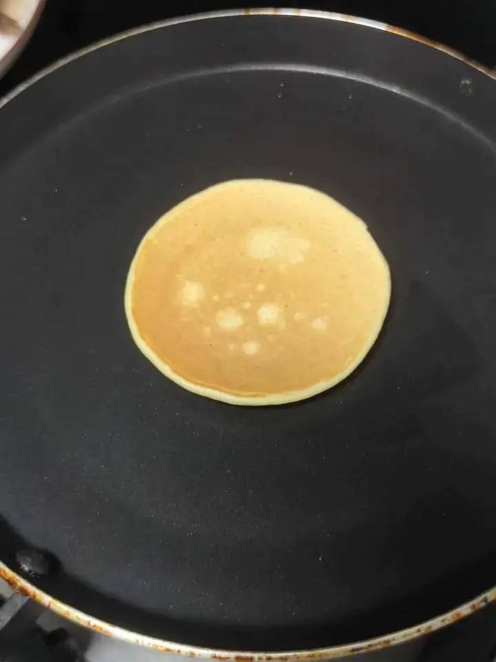 宝宝辅食：苹果奶香松饼