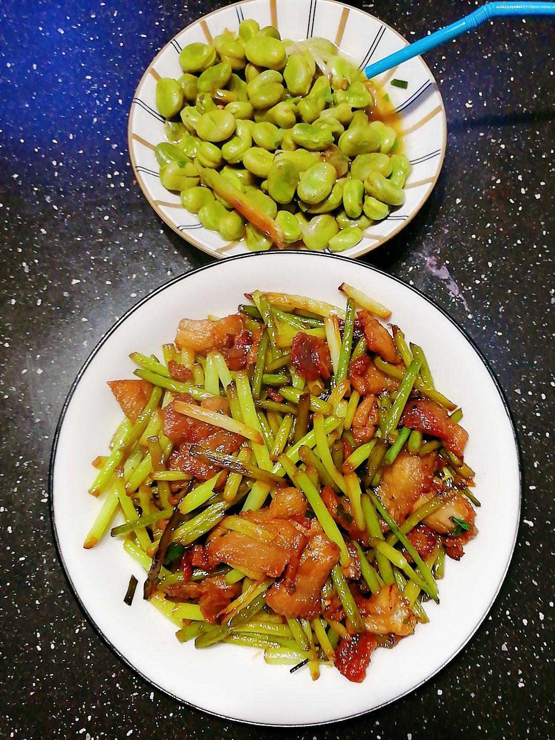 蒜苗炒五花肉