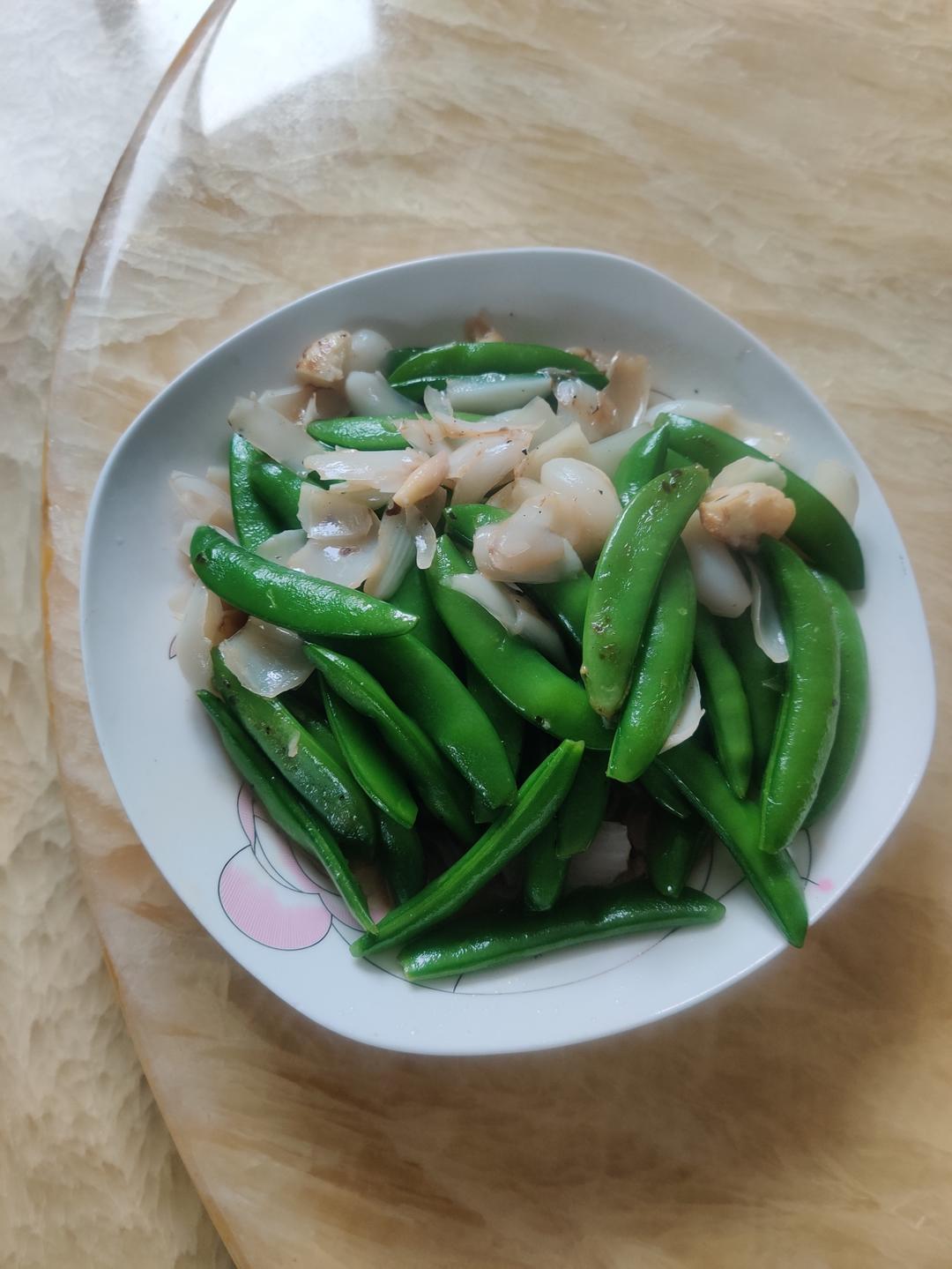 鲜百合炒荷兰豆