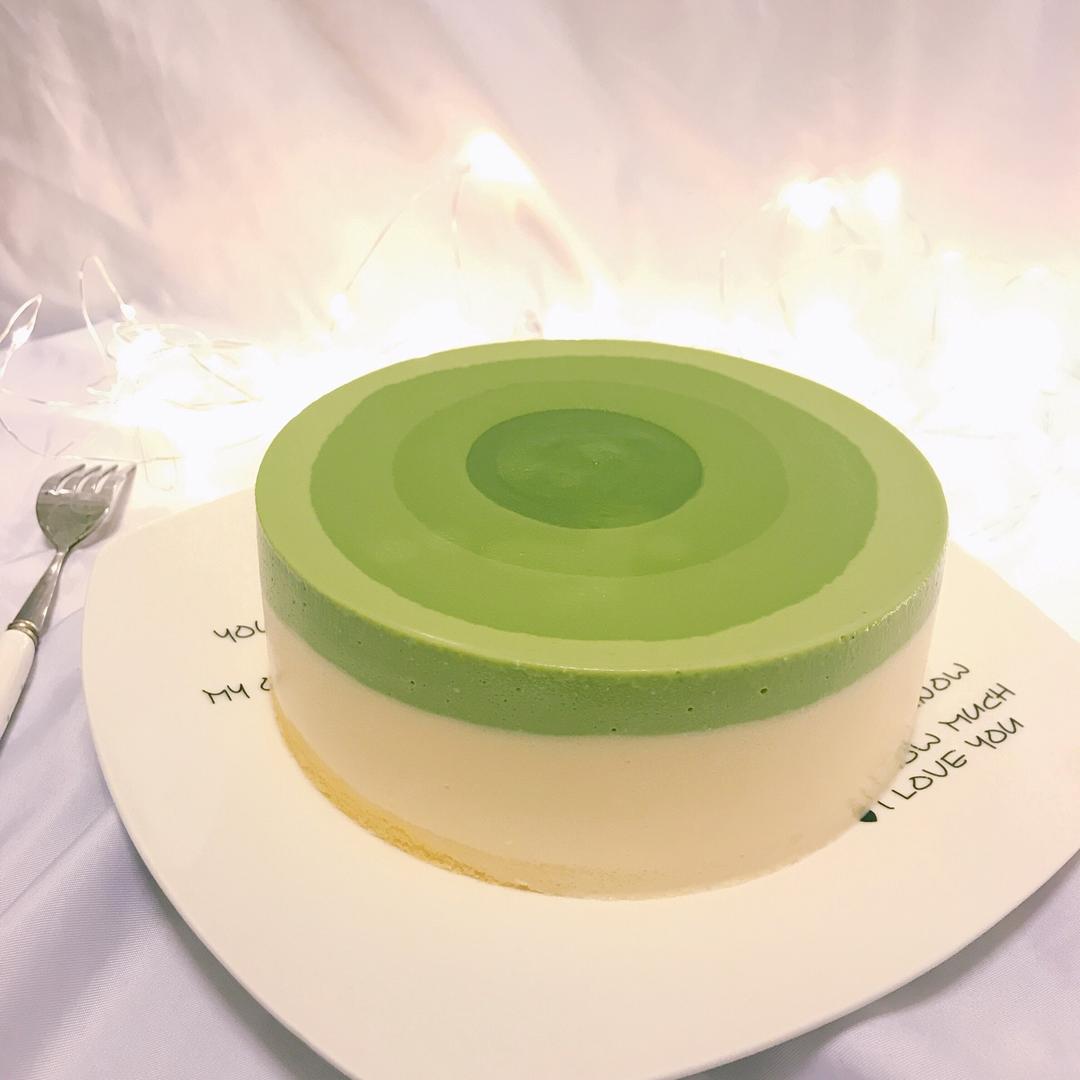 渐变抹茶慕斯蛋糕：我Amanda带着既美又作的抹茶甜点又来了！【曼食慢语】