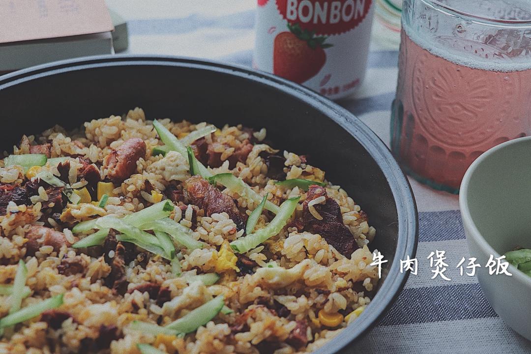 香肠煲仔饭