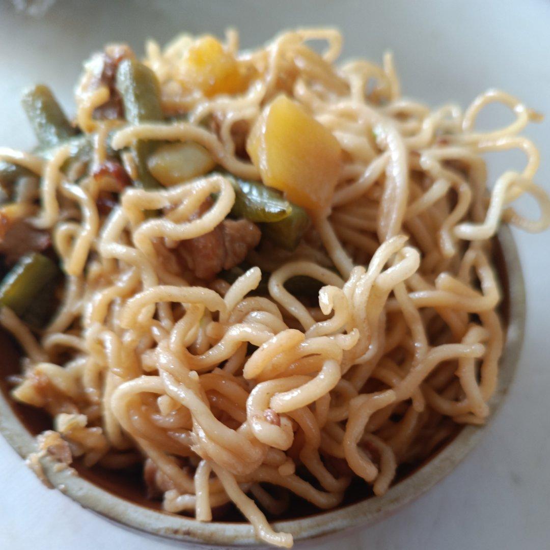 豆角焖面