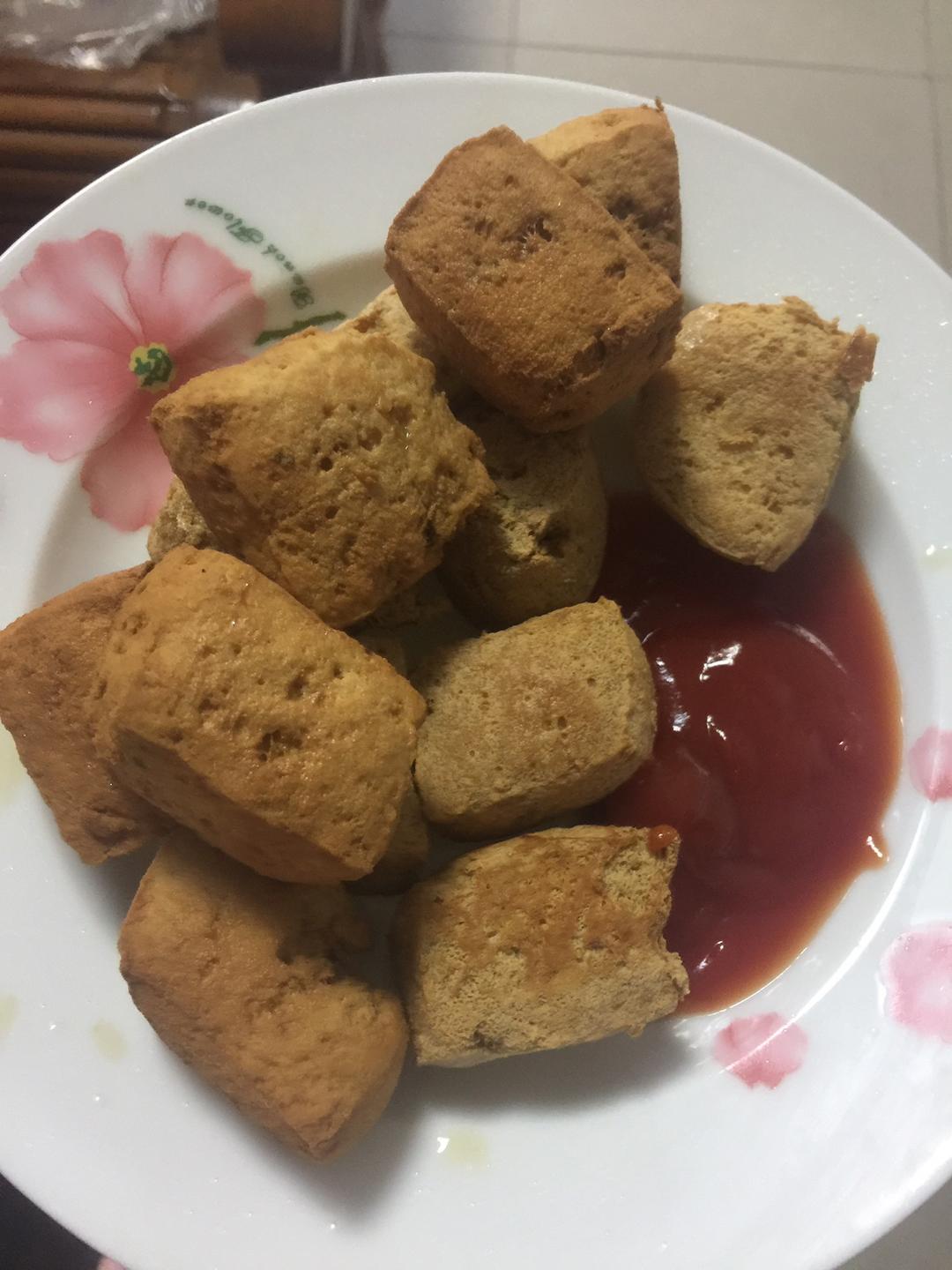 闻着臭吃着香绍兴臭豆腐