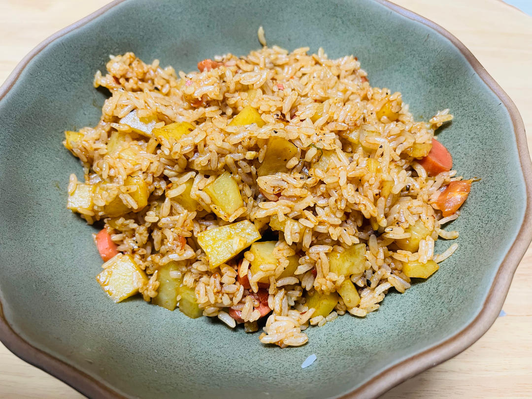 土豆番茄烩饭（火腿肠）